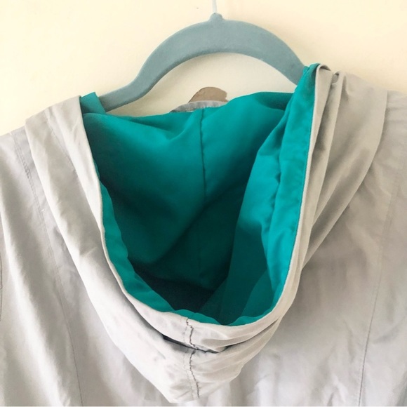 PrAna Gray and Teal Abby Lightweight Hooded Windbreaker Rain Jacket Size Medium - Picture 9 of 15